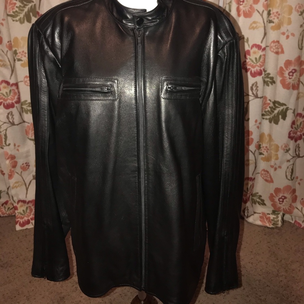Murano men’s leather jacket L(27”) W(26”) arm (26”)